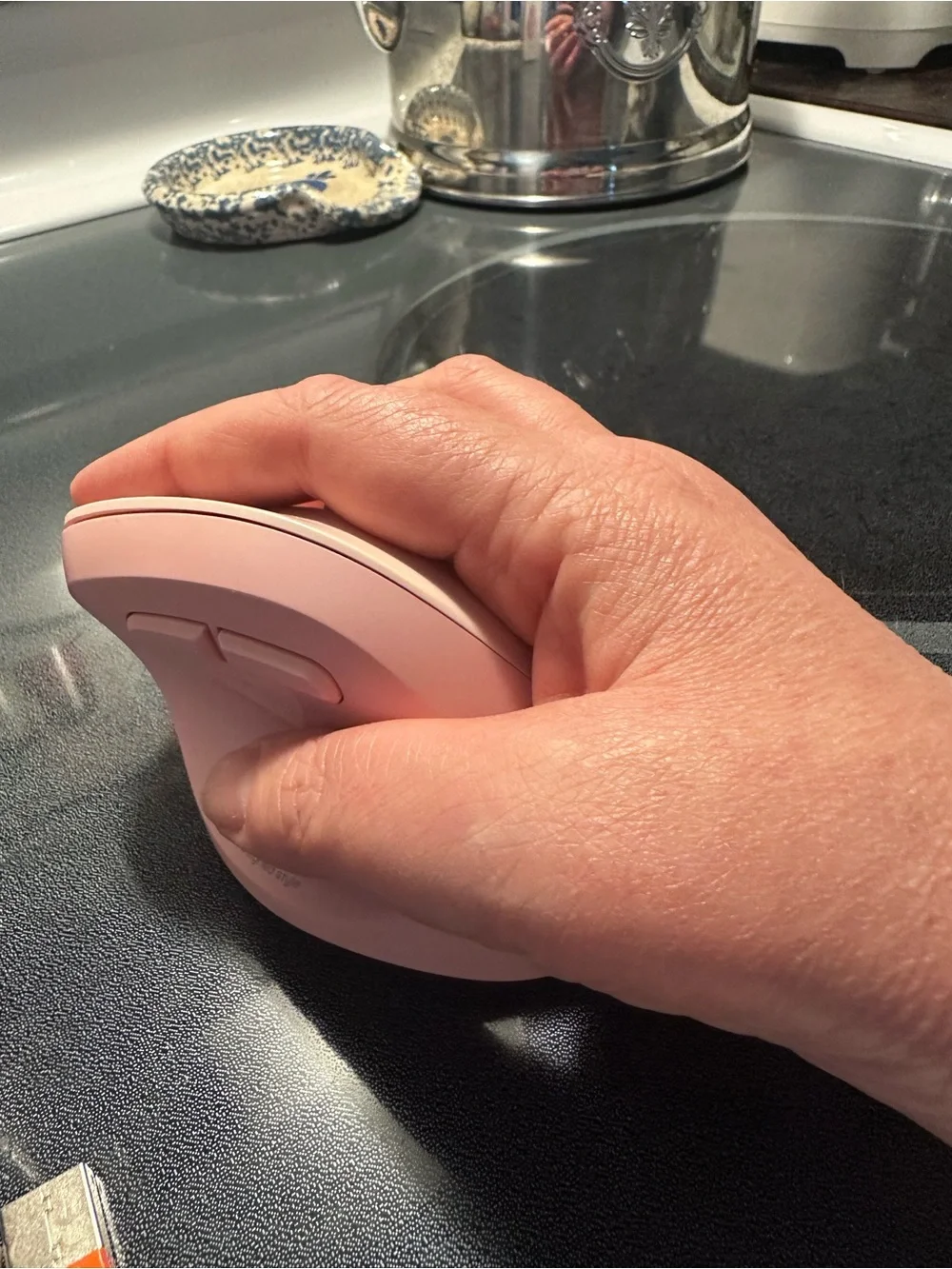 Pink Right-Handed Ergonomic Vertical Mouse - BTM010R